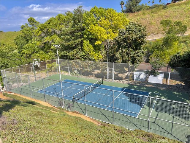 24 Pony Lane, Rolling Hills Estates, CA 90274