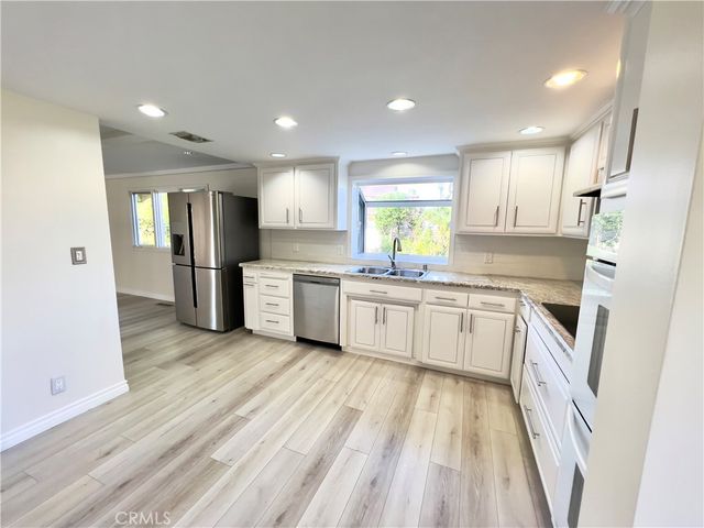 24 Pony Lane, Rolling Hills Estates, CA 90274