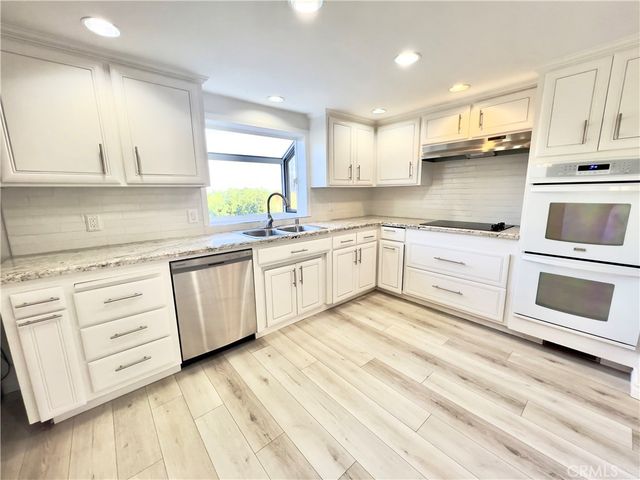 24 Pony Lane, Rolling Hills Estates, CA 90274