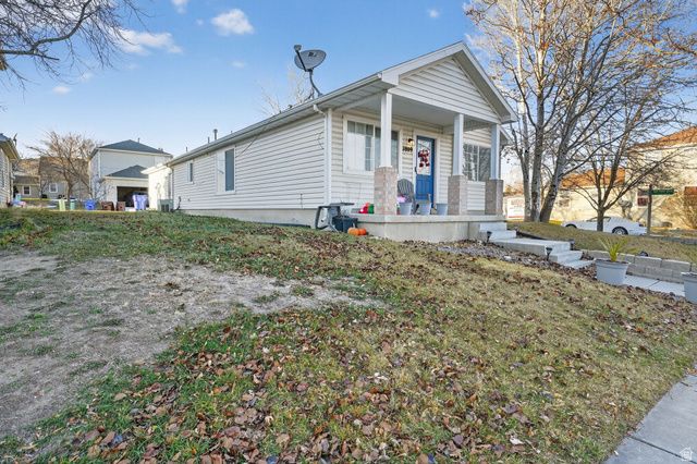 7809 N ASHPOINT CIR, Eagle Mountain, UT 84005