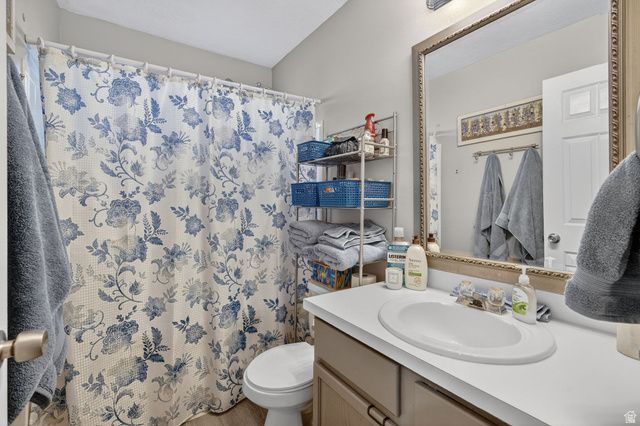 7809 N ASHPOINT CIR, Eagle Mountain, UT 84005