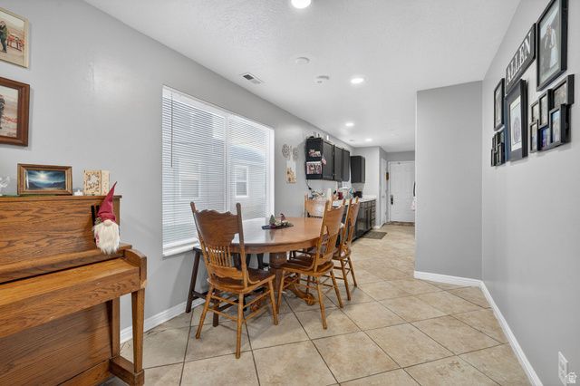 7809 N ASHPOINT CIR, Eagle Mountain, UT 84005