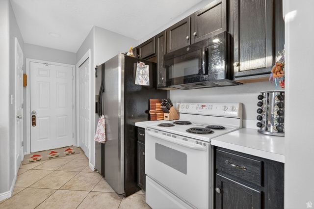 7809 N ASHPOINT CIR, Eagle Mountain, UT 84005