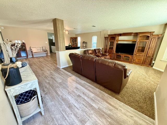 8225 San Antonio St, Odessa, TX 79765