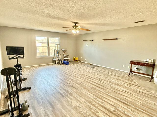 8225 San Antonio St, Odessa, TX 79765