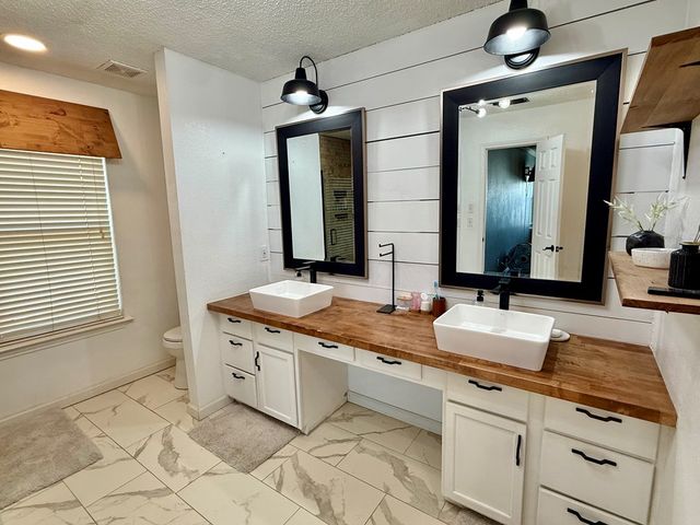 8225 San Antonio St, Odessa, TX 79765