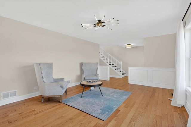 1673 Bloomingdale Road, Glendale Heights, IL 60139