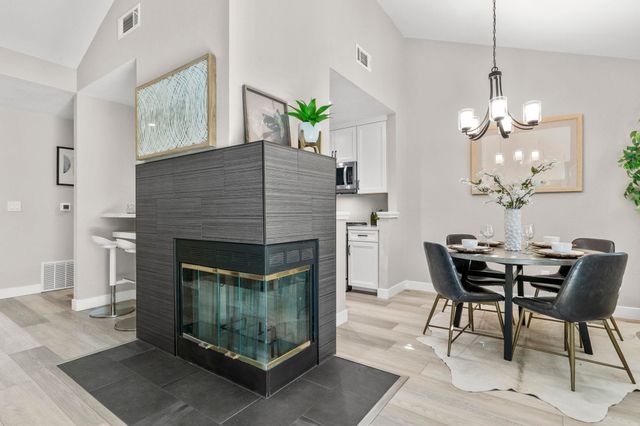 8170 Mountain View Dr F, Pleasanton, CA 94588