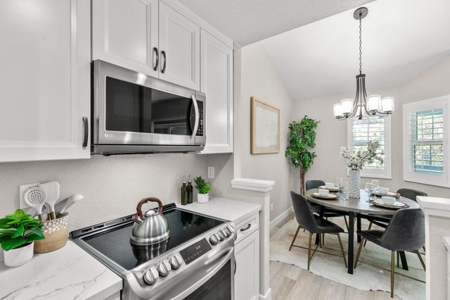 8170 Mountain View Dr F, Pleasanton, CA 94588