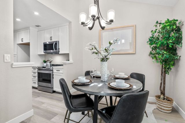 8170 Mountain View Dr F, Pleasanton, CA 94588