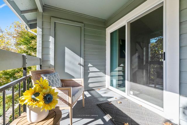 8170 Mountain View Dr F, Pleasanton, CA 94588