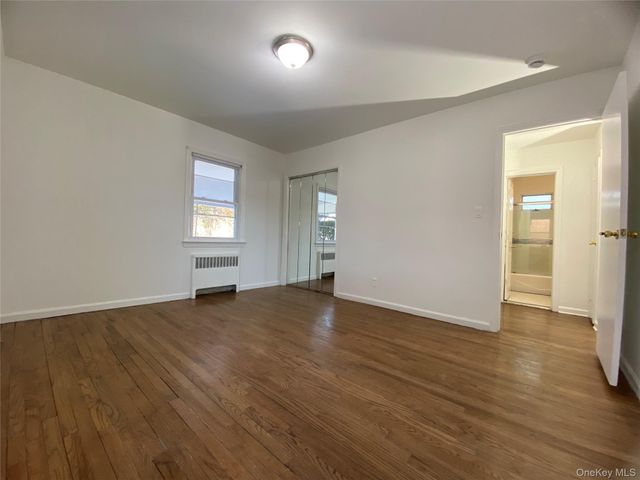 216 Raff Avenue, Mineola, NY 11501