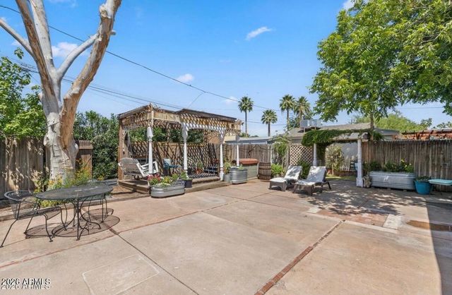 5228 N 15TH Street, Phoenix, AZ 85014