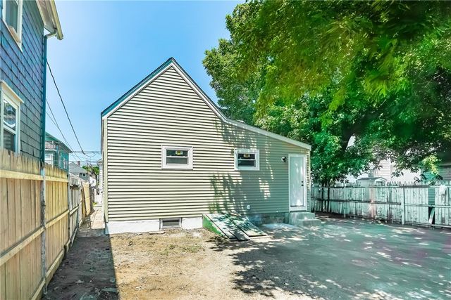112 Hendrick Street, Providence, RI 02908