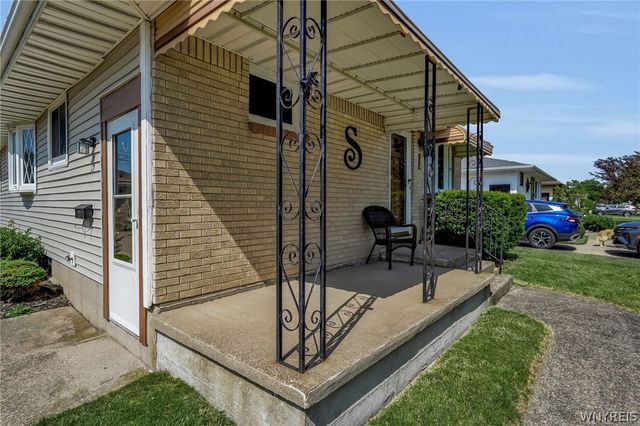 162 Poinciana Parkway, Cheektowaga, NY 14225