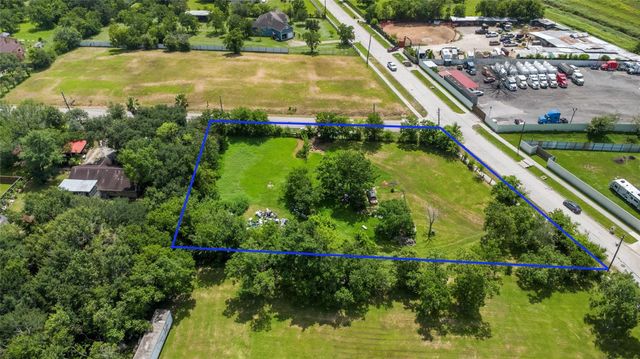 4410 Simsbrook Drive, Houston, TX 77045