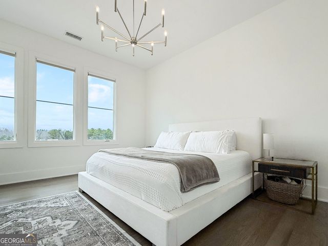 10961 Serenbe Lane, Chattahoochee Hills, GA 30268