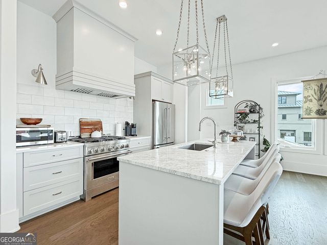 10961 Serenbe Lane, Chattahoochee Hills, GA 30268