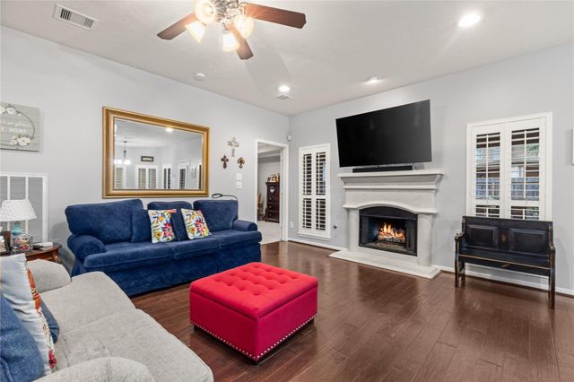 2205 Lisa Lane, Deer Park, TX 77536