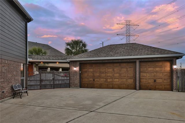 2205 Lisa Lane, Deer Park, TX 77536