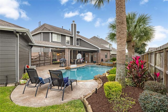 2205 Lisa Lane, Deer Park, TX 77536