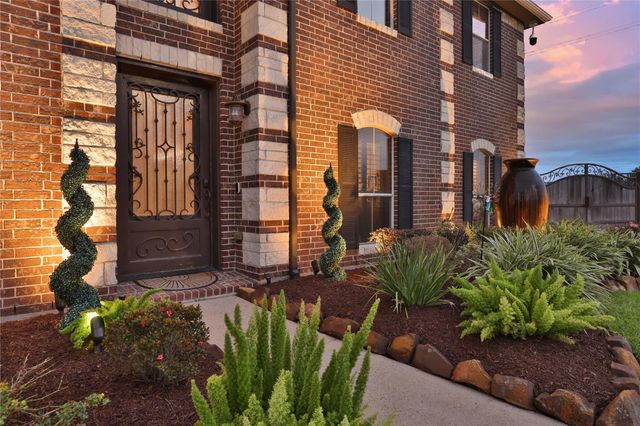 2205 Lisa Lane, Deer Park, TX 77536