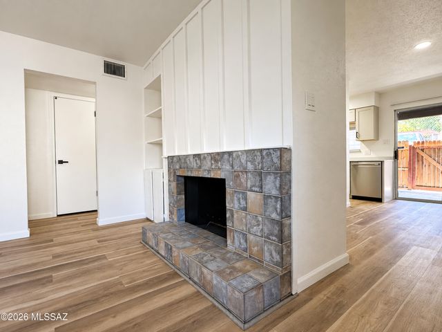 1620 N Wilmot Rd Unit S340, Tucson, AZ 85712