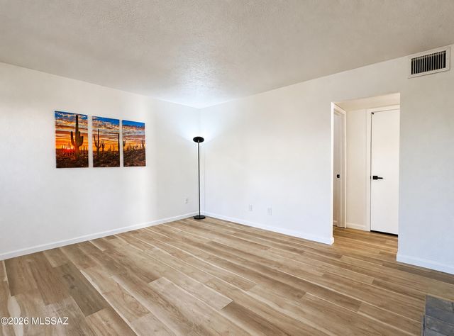 1620 N Wilmot Rd Unit S340, Tucson, AZ 85712