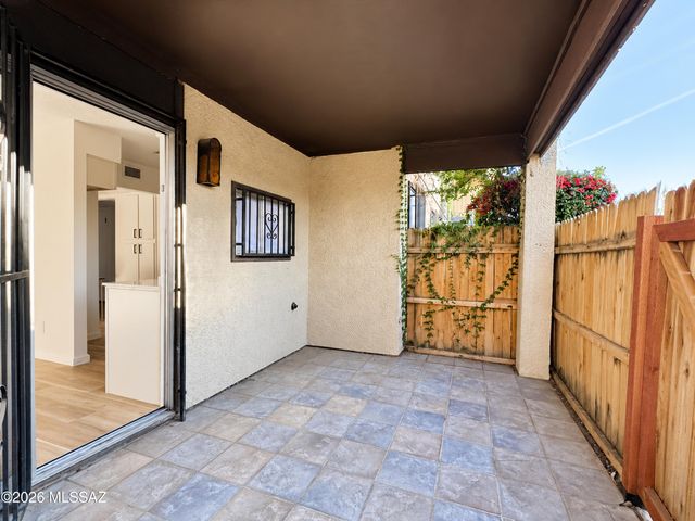 1620 N Wilmot Rd Unit S340, Tucson, AZ 85712