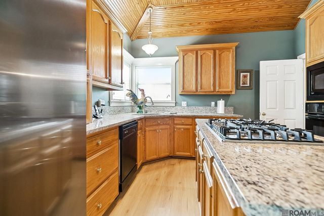 15172 Bluffwood Cir, Prairieville, LA 70769