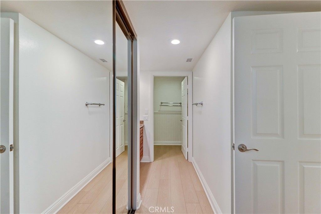 Image 17 of property listing at 5519 Paseo Del Lago 1G, Laguna Woods, CA 92637