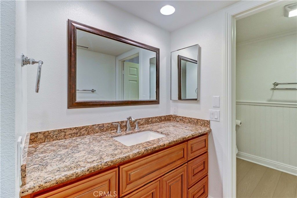 Image 19 of property listing at 5519 Paseo Del Lago 1G, Laguna Woods, CA 92637
