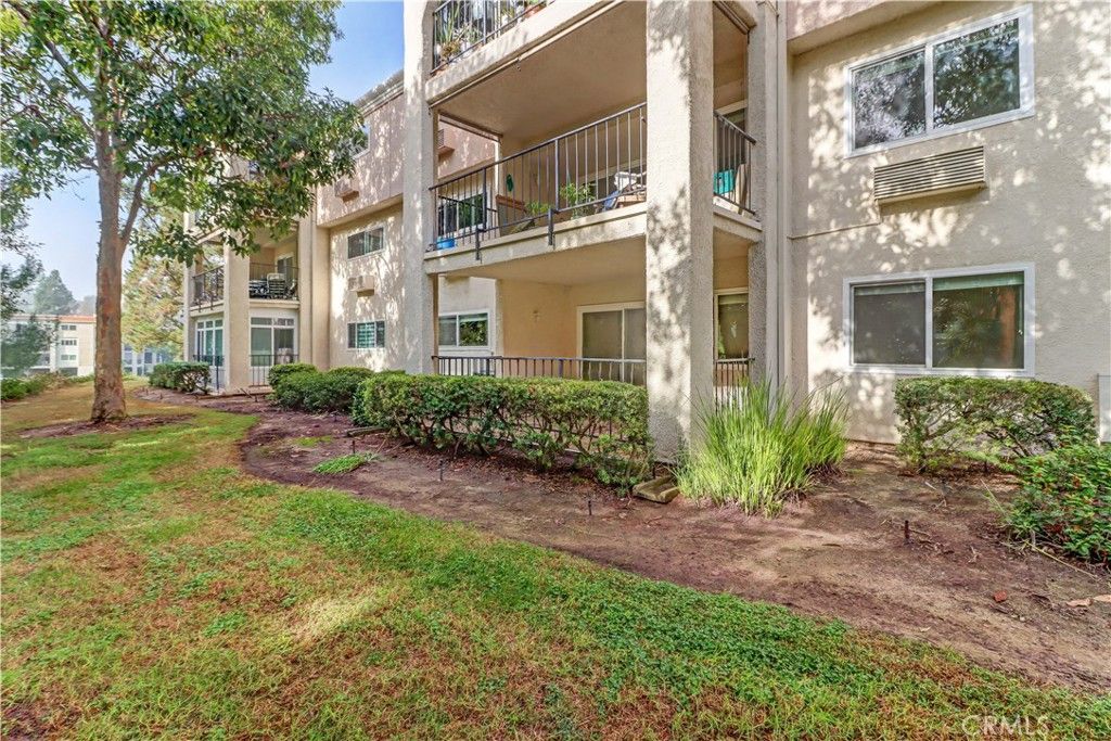 Image 35 of property listing at 5519 Paseo Del Lago 1G, Laguna Woods, CA 92637