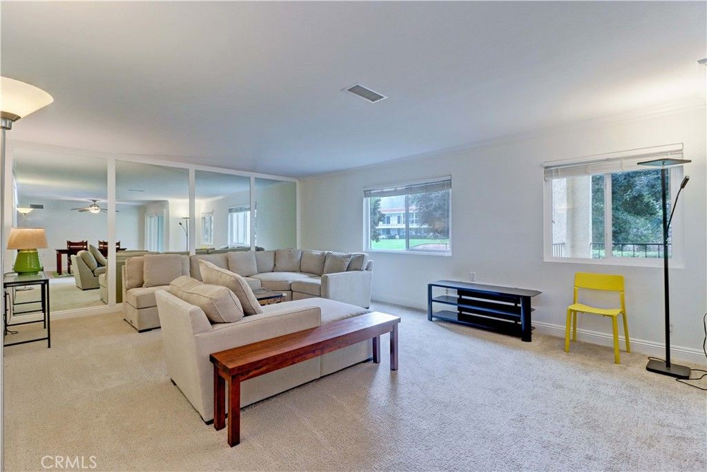 Image 6 of property listing at 5519 Paseo Del Lago 1G, Laguna Woods, CA 92637