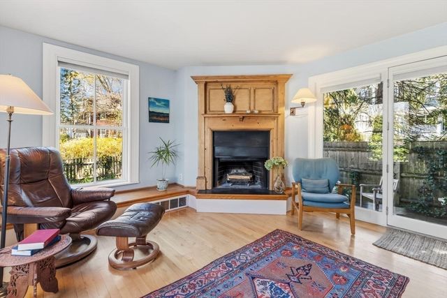 12 Hancock St, Winchester, MA 01890