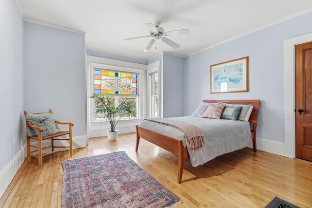 12 Hancock St, Winchester, MA 01890