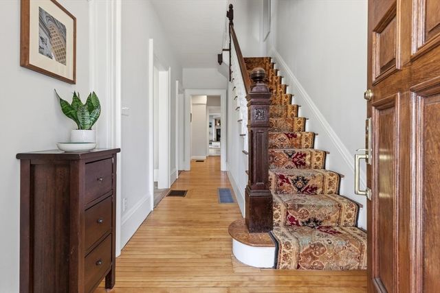 12 Hancock St, Winchester, MA 01890