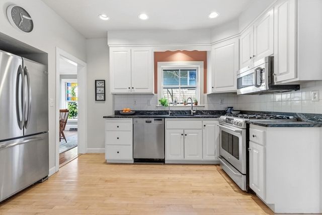 12 Hancock St, Winchester, MA 01890