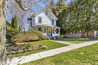 12 Hancock St, Winchester, MA 01890