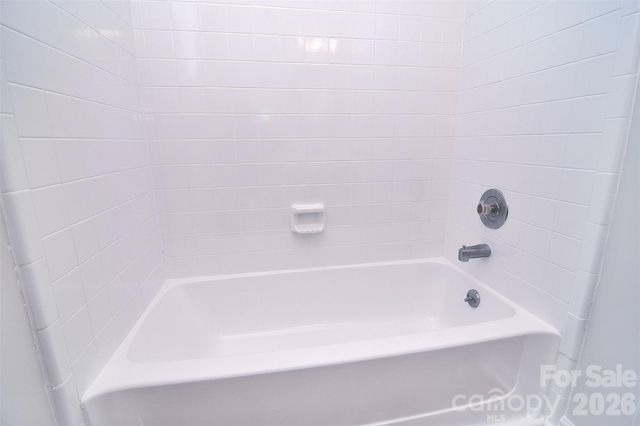 6120 Meadow Rose Lane, Charlotte, NC 28215