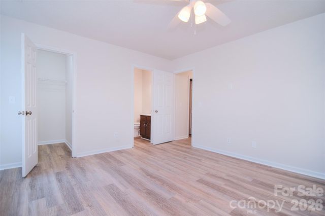 6120 Meadow Rose Lane, Charlotte, NC 28215