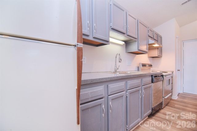 6120 Meadow Rose Lane, Charlotte, NC 28215