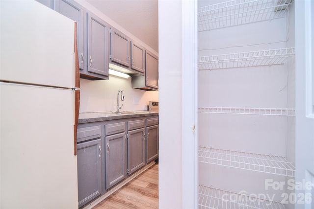 6120 Meadow Rose Lane, Charlotte, NC 28215