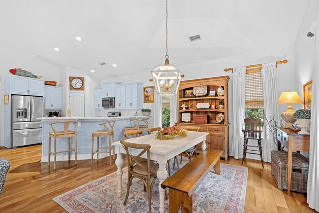 48 Cottage Dr., Murrells Inlet, SC 29576