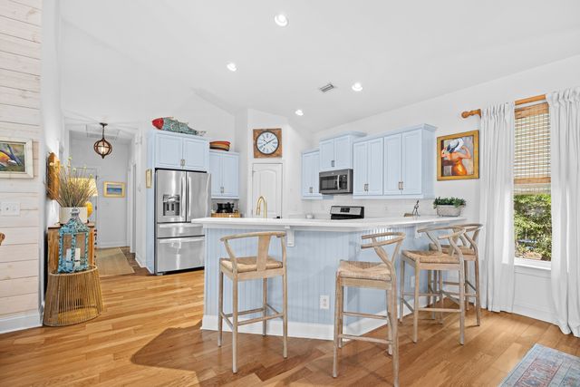 48 Cottage Dr., Murrells Inlet, SC 29576