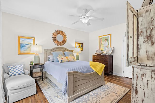 48 Cottage Dr., Murrells Inlet, SC 29576