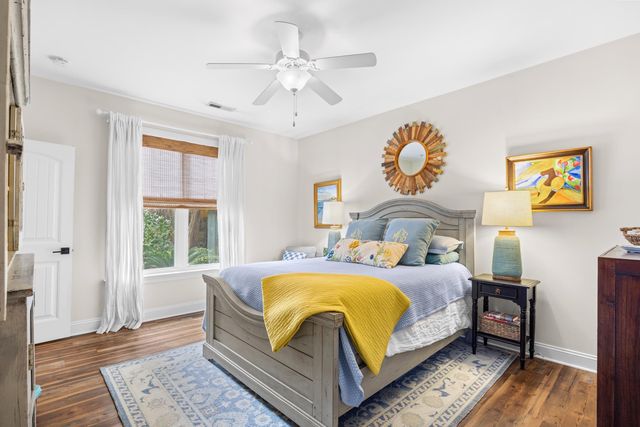 48 Cottage Dr., Murrells Inlet, SC 29576