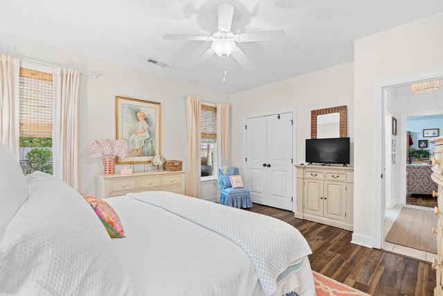 48 Cottage Dr., Murrells Inlet, SC 29576
