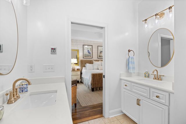 48 Cottage Dr., Murrells Inlet, SC 29576