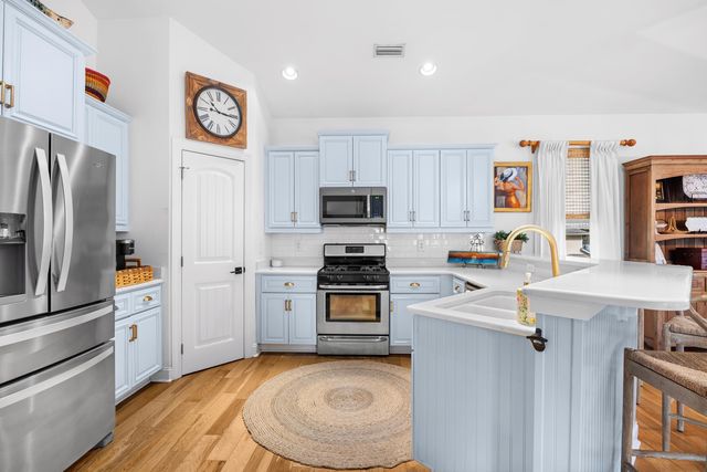 48 Cottage Dr., Murrells Inlet, SC 29576